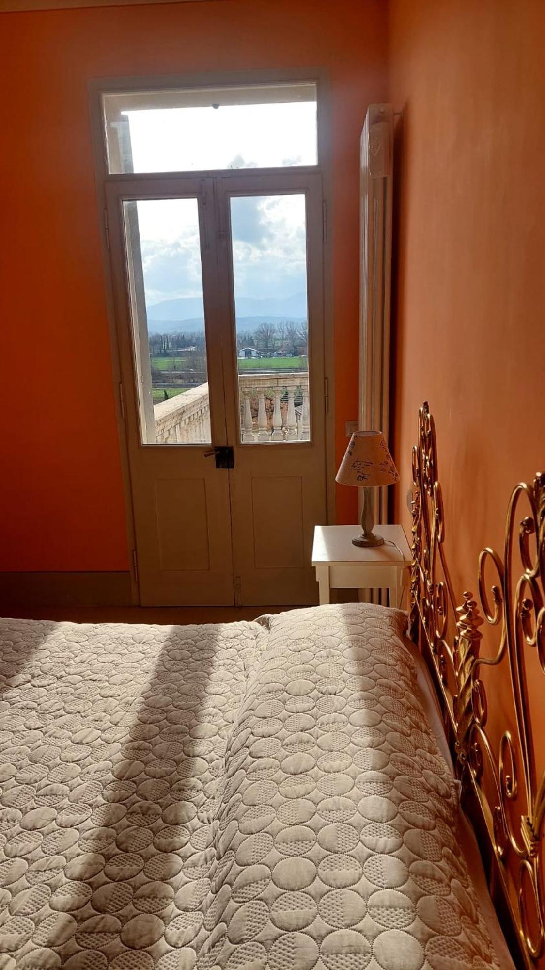 La Casa Del Mago Camere E Appartamenti Pissignano Экстерьер фото